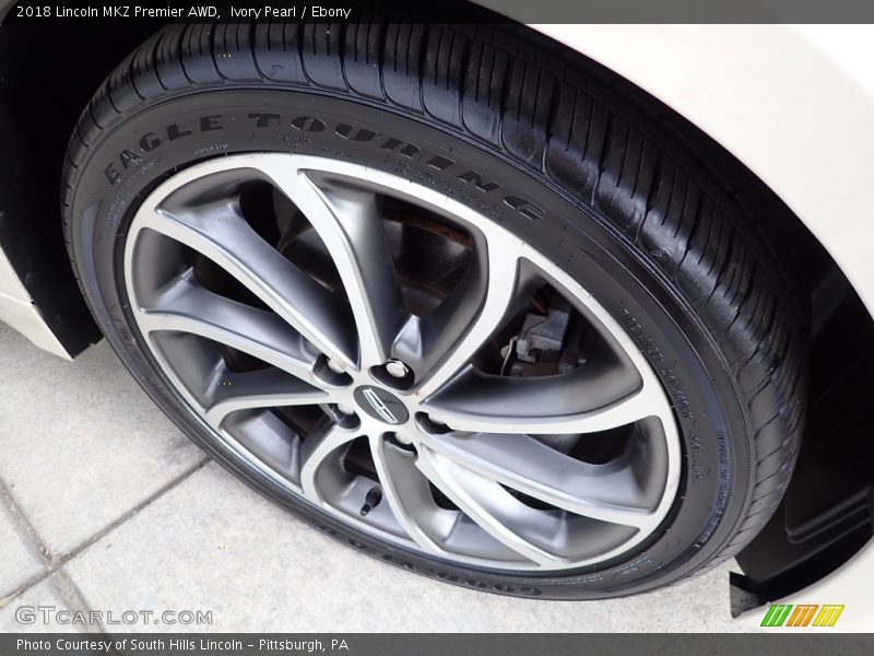 Ivory Pearl / Ebony 2018 Lincoln MKZ Premier AWD