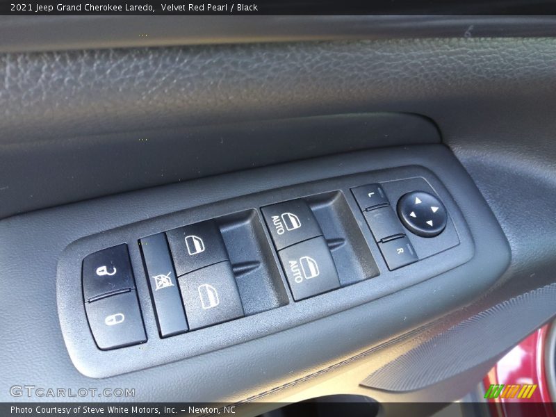 Velvet Red Pearl / Black 2021 Jeep Grand Cherokee Laredo