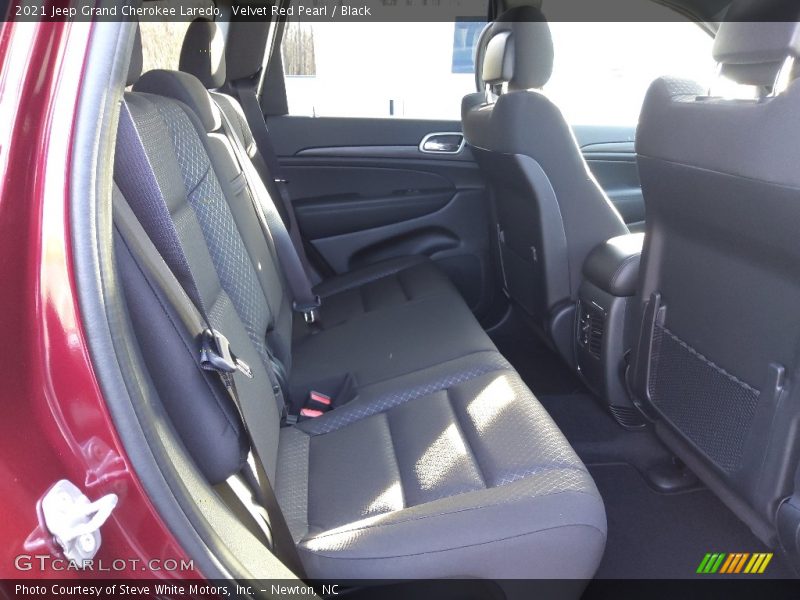Velvet Red Pearl / Black 2021 Jeep Grand Cherokee Laredo