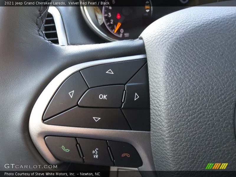 Velvet Red Pearl / Black 2021 Jeep Grand Cherokee Laredo
