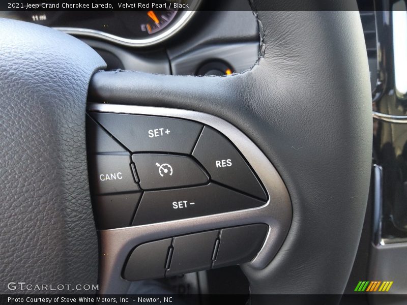 Velvet Red Pearl / Black 2021 Jeep Grand Cherokee Laredo
