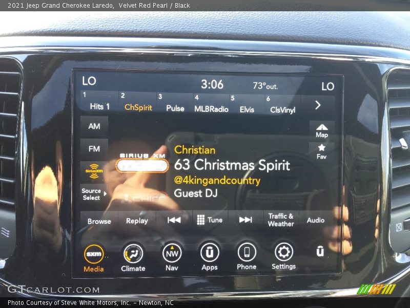 Velvet Red Pearl / Black 2021 Jeep Grand Cherokee Laredo