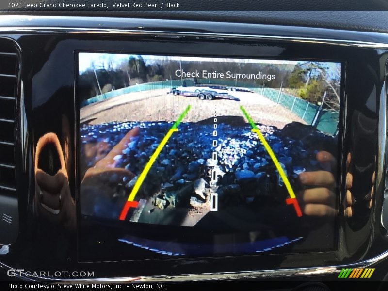 Velvet Red Pearl / Black 2021 Jeep Grand Cherokee Laredo