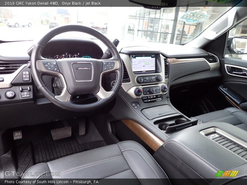 Onyx Black / Jet Black 2019 GMC Yukon Denali 4WD