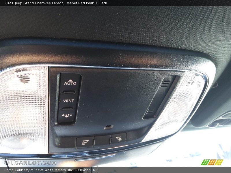 Velvet Red Pearl / Black 2021 Jeep Grand Cherokee Laredo