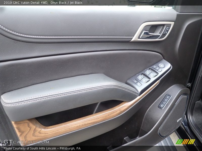 Onyx Black / Jet Black 2019 GMC Yukon Denali 4WD