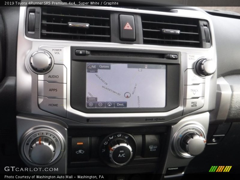 Super White / Graphite 2019 Toyota 4Runner SR5 Premium 4x4