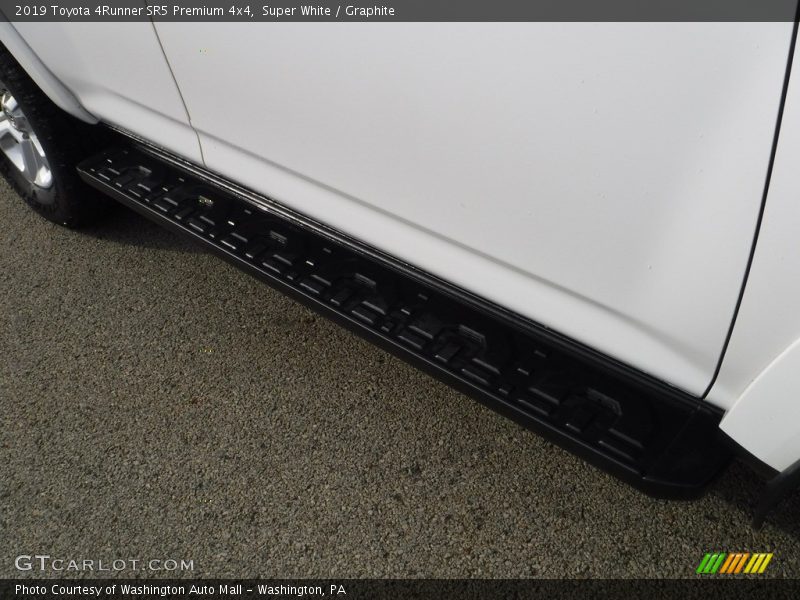 Super White / Graphite 2019 Toyota 4Runner SR5 Premium 4x4