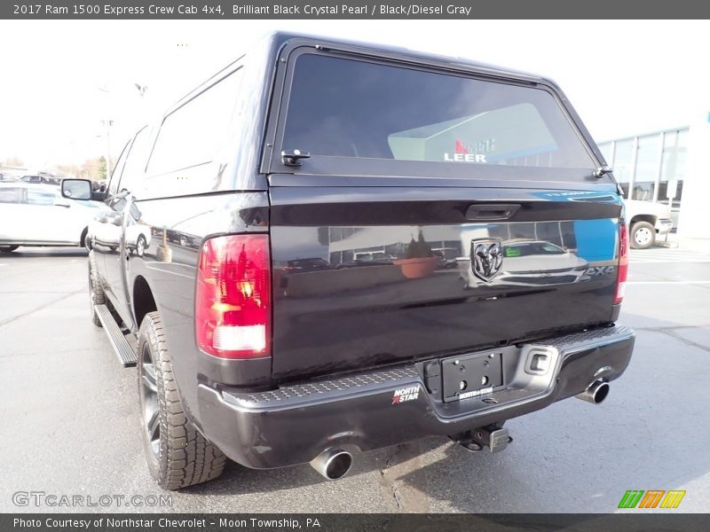 Brilliant Black Crystal Pearl / Black/Diesel Gray 2017 Ram 1500 Express Crew Cab 4x4