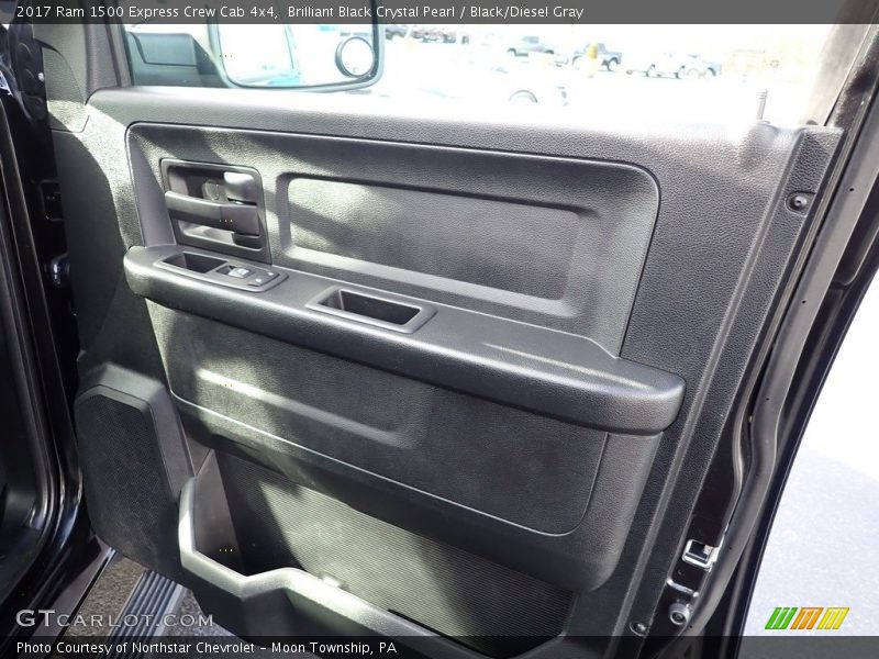 Brilliant Black Crystal Pearl / Black/Diesel Gray 2017 Ram 1500 Express Crew Cab 4x4