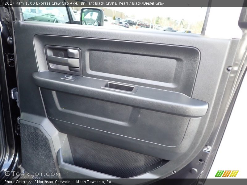 Brilliant Black Crystal Pearl / Black/Diesel Gray 2017 Ram 1500 Express Crew Cab 4x4