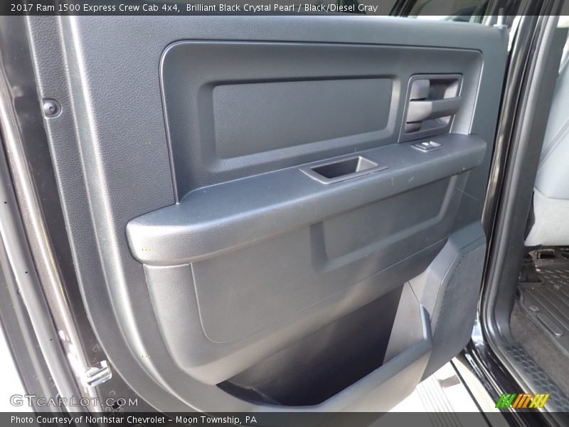 Brilliant Black Crystal Pearl / Black/Diesel Gray 2017 Ram 1500 Express Crew Cab 4x4