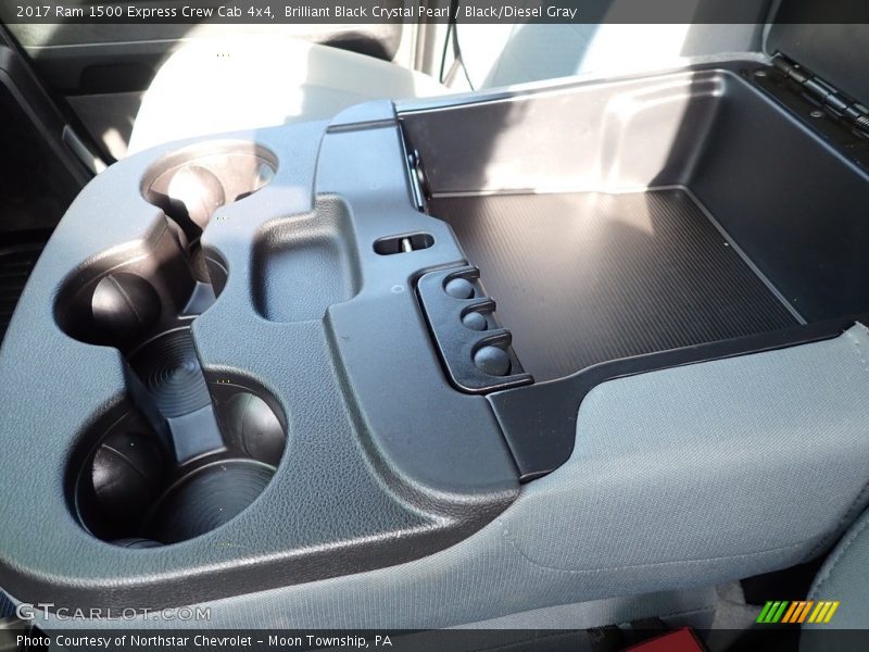 Brilliant Black Crystal Pearl / Black/Diesel Gray 2017 Ram 1500 Express Crew Cab 4x4