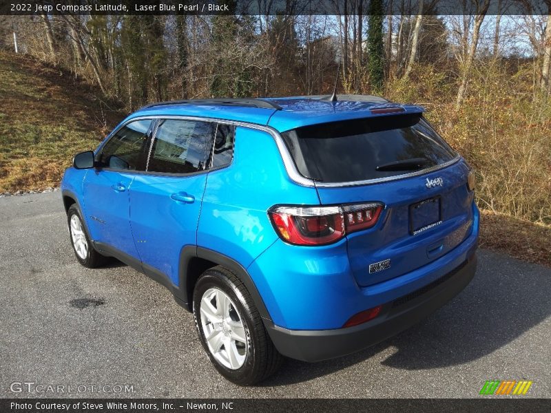 Laser Blue Pearl / Black 2022 Jeep Compass Latitude