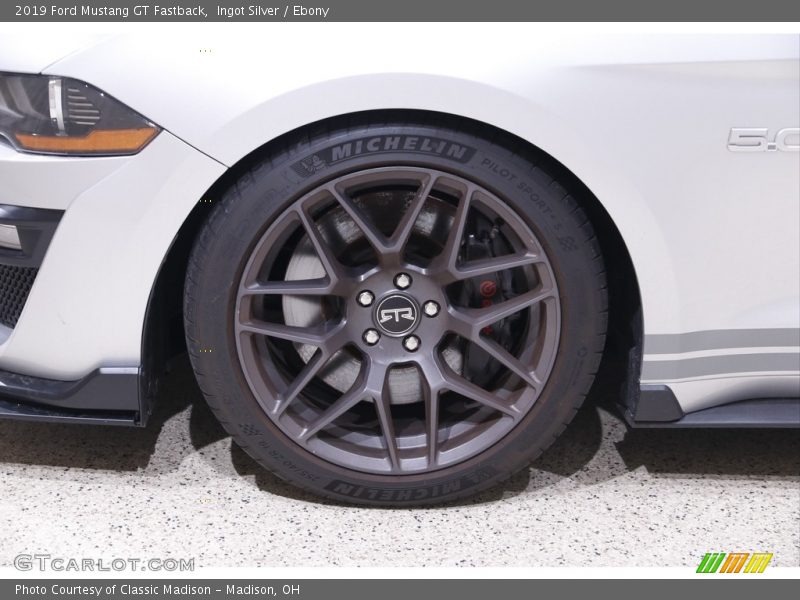 Ingot Silver / Ebony 2019 Ford Mustang GT Fastback