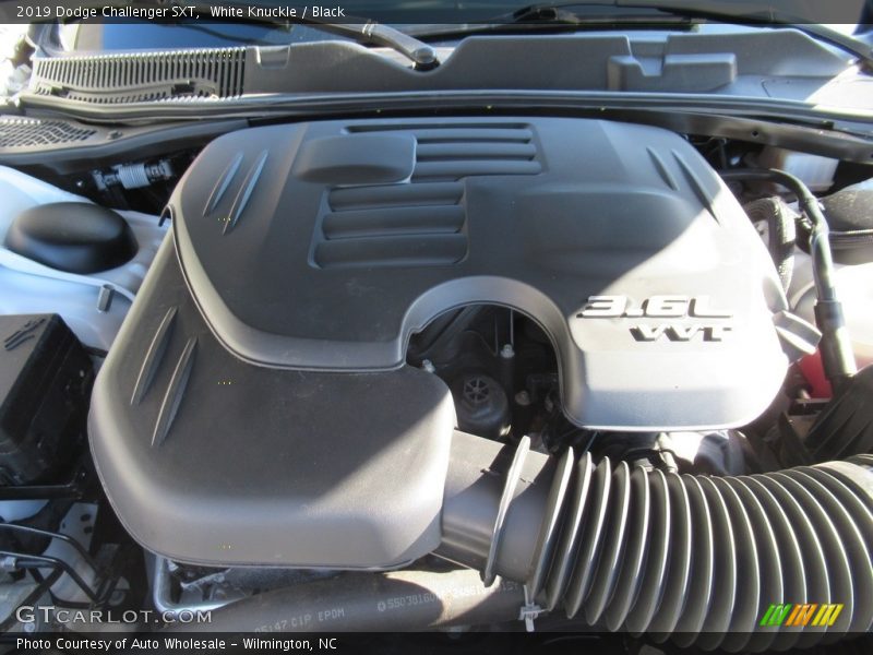 White Knuckle / Black 2019 Dodge Challenger SXT