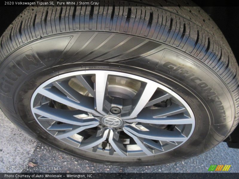 Pure White / Storm Gray 2020 Volkswagen Tiguan SE