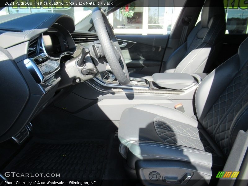 Front Seat of 2021 SQ8 Prestige quattro
