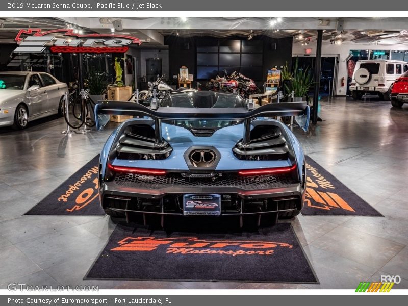 Pacific Blue / Jet Black 2019 McLaren Senna Coupe