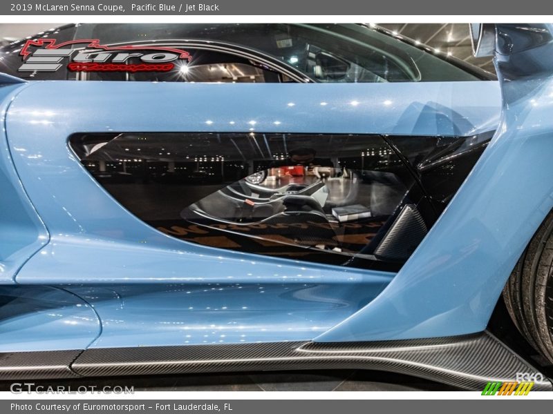Pacific Blue / Jet Black 2019 McLaren Senna Coupe