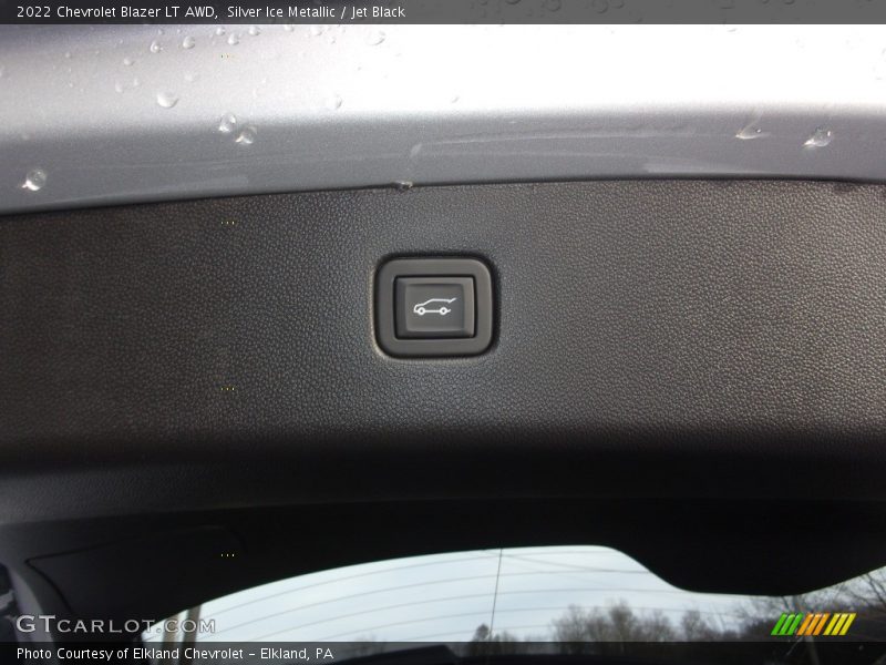 Silver Ice Metallic / Jet Black 2022 Chevrolet Blazer LT AWD