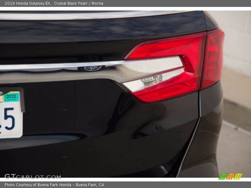 Crystal Black Pearl / Mocha 2019 Honda Odyssey EX