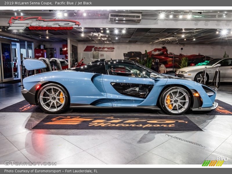 Pacific Blue / Jet Black 2019 McLaren Senna Coupe