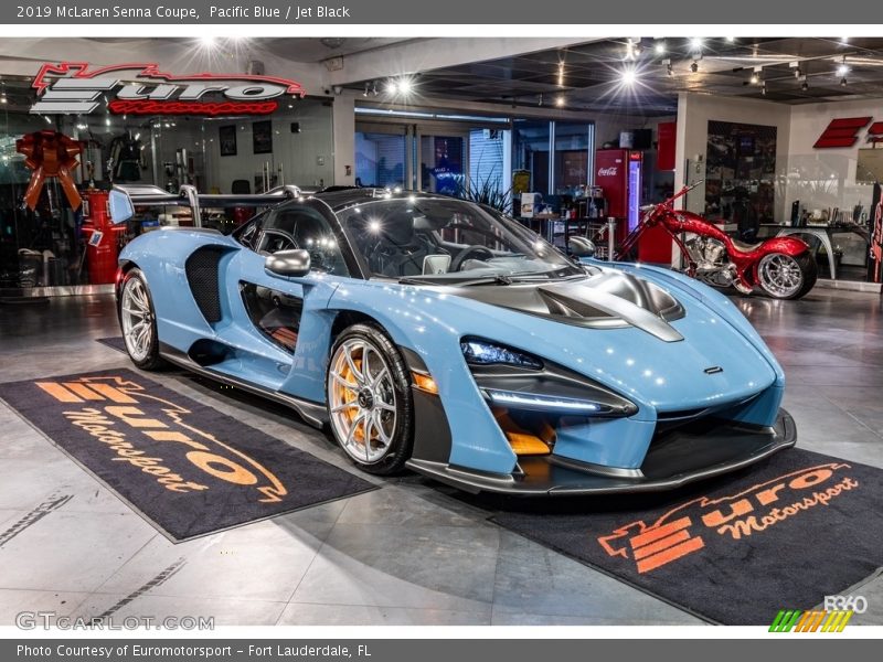 Pacific Blue / Jet Black 2019 McLaren Senna Coupe