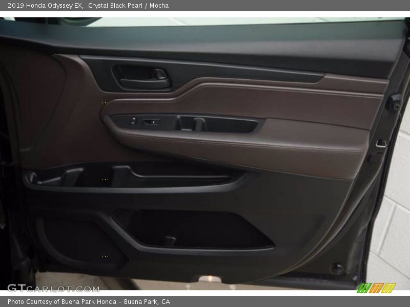 Crystal Black Pearl / Mocha 2019 Honda Odyssey EX
