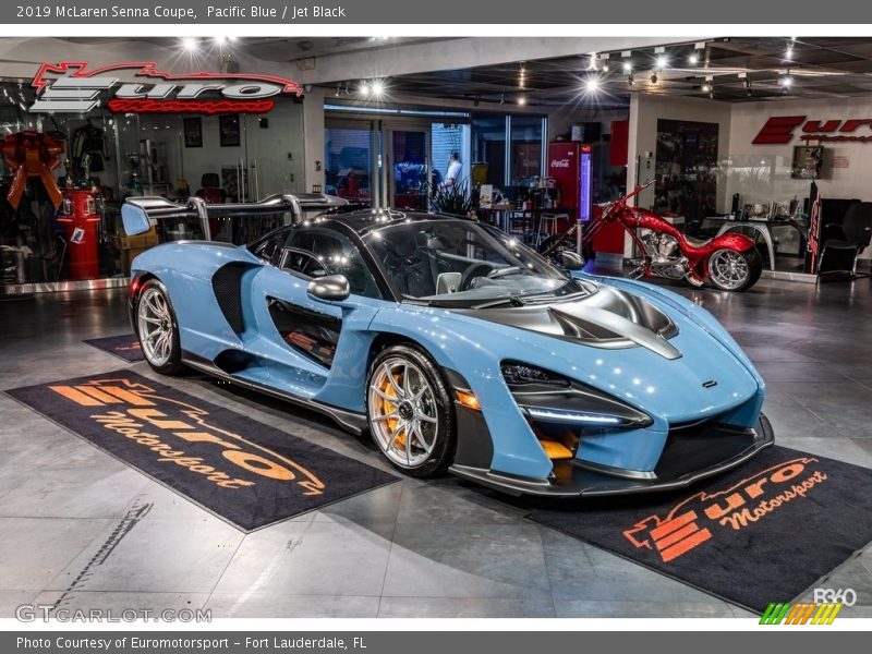 Pacific Blue / Jet Black 2019 McLaren Senna Coupe
