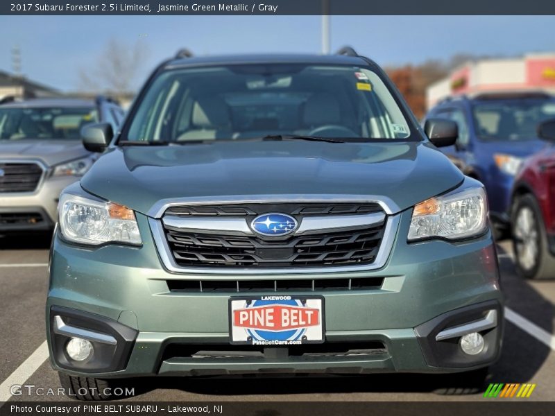 Jasmine Green Metallic / Gray 2017 Subaru Forester 2.5i Limited