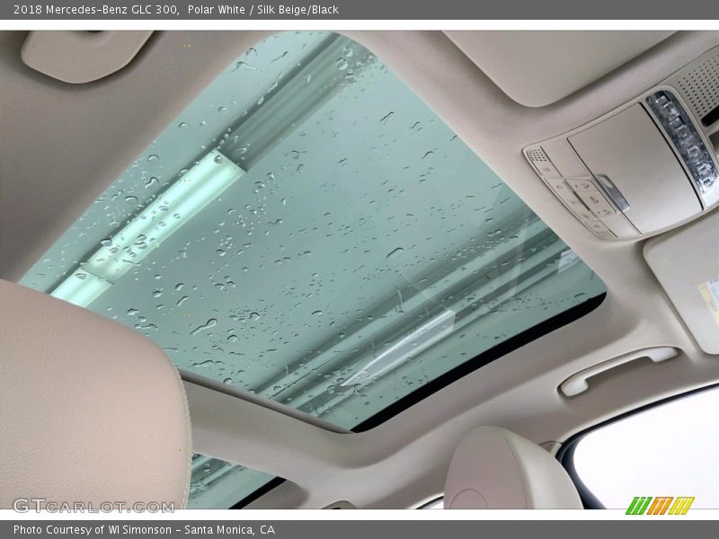 Polar White / Silk Beige/Black 2018 Mercedes-Benz GLC 300
