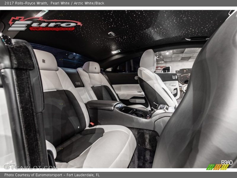 Pearl White / Arctic White/Black 2017 Rolls-Royce Wraith