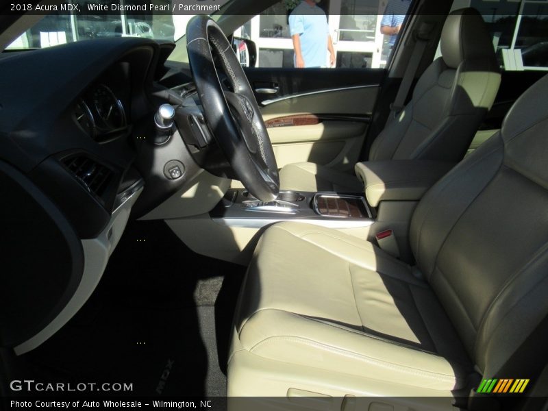 White Diamond Pearl / Parchment 2018 Acura MDX