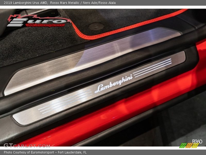 Rosso Mars Metallic / Nero Ade/Rosso Alala 2019 Lamborghini Urus AWD