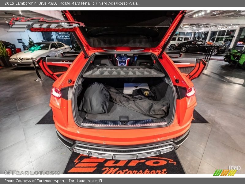 Rosso Mars Metallic / Nero Ade/Rosso Alala 2019 Lamborghini Urus AWD