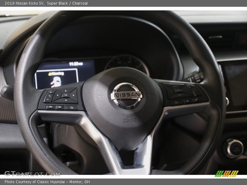 Super Black / Charcoal 2019 Nissan Kicks SV