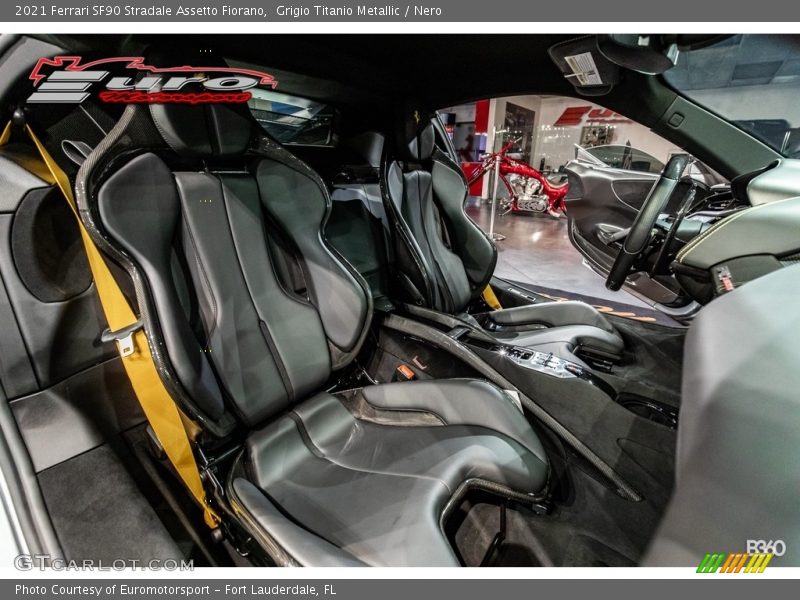 Grigio Titanio Metallic / Nero 2021 Ferrari SF90 Stradale Assetto Fiorano