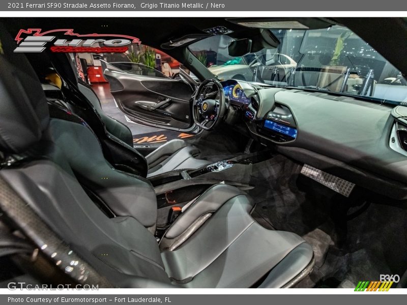 Grigio Titanio Metallic / Nero 2021 Ferrari SF90 Stradale Assetto Fiorano