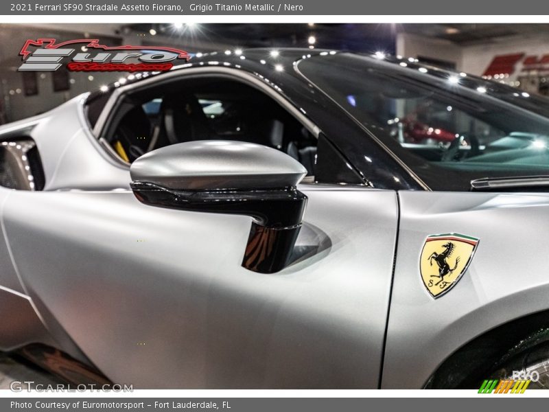 Grigio Titanio Metallic / Nero 2021 Ferrari SF90 Stradale Assetto Fiorano