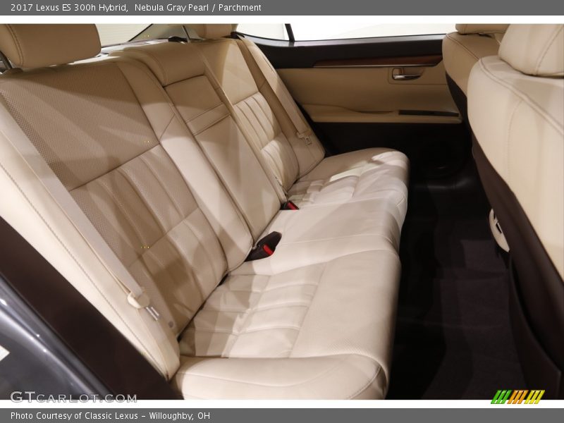 Nebula Gray Pearl / Parchment 2017 Lexus ES 300h Hybrid