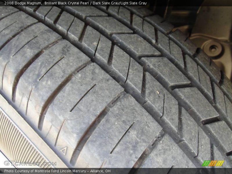 Brilliant Black Crystal Pearl / Dark Slate Gray/Light Slate Gray 2008 Dodge Magnum