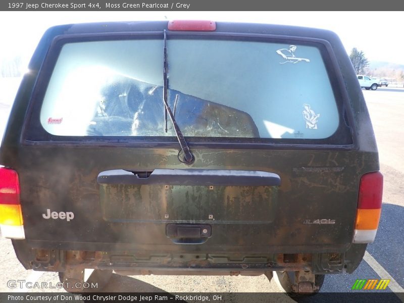 Moss Green Pearlcoat / Grey 1997 Jeep Cherokee Sport 4x4