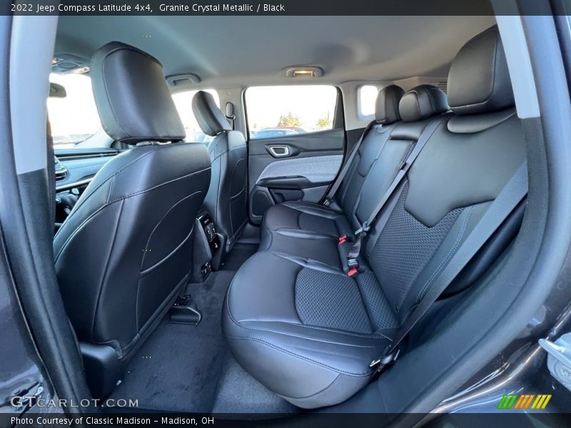 Granite Crystal Metallic / Black 2022 Jeep Compass Latitude 4x4