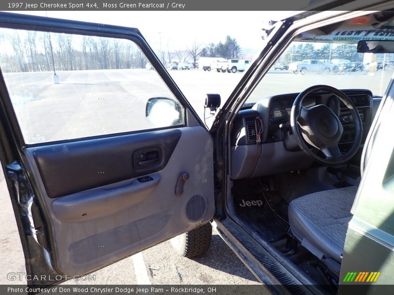 Moss Green Pearlcoat / Grey 1997 Jeep Cherokee Sport 4x4