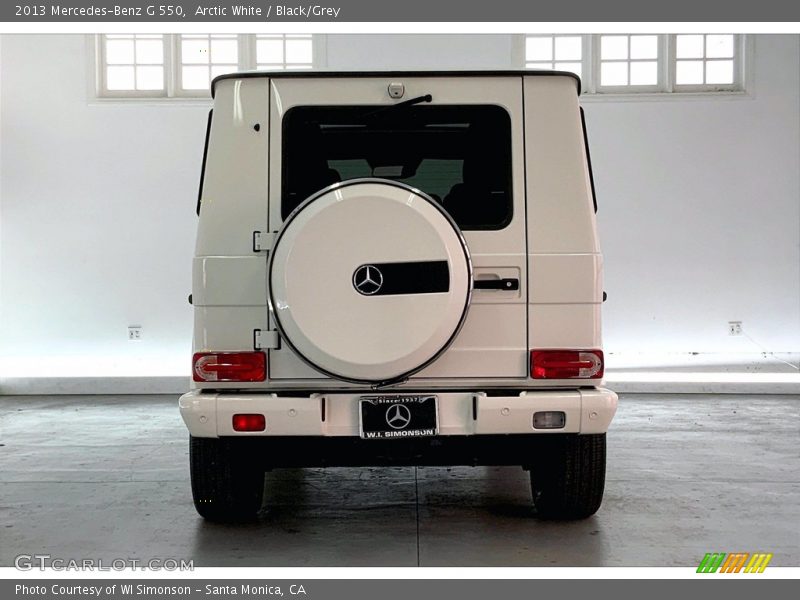 Arctic White / Black/Grey 2013 Mercedes-Benz G 550