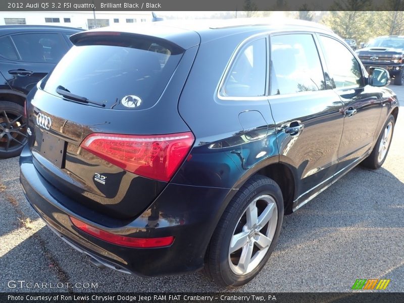 Brilliant Black / Black 2012 Audi Q5 3.2 FSI quattro