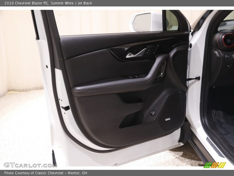 Summit White / Jet Black 2019 Chevrolet Blazer RS