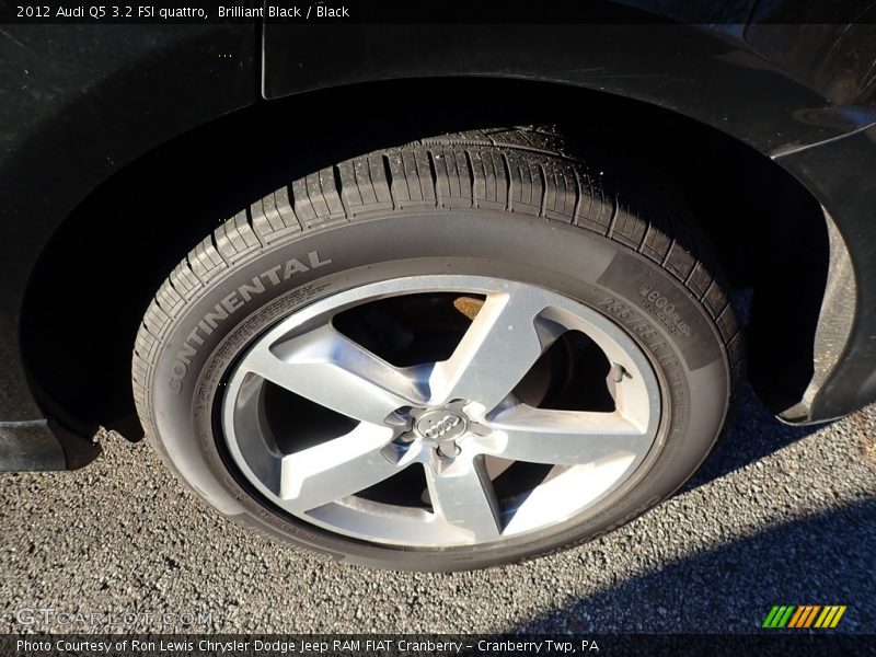 Brilliant Black / Black 2012 Audi Q5 3.2 FSI quattro