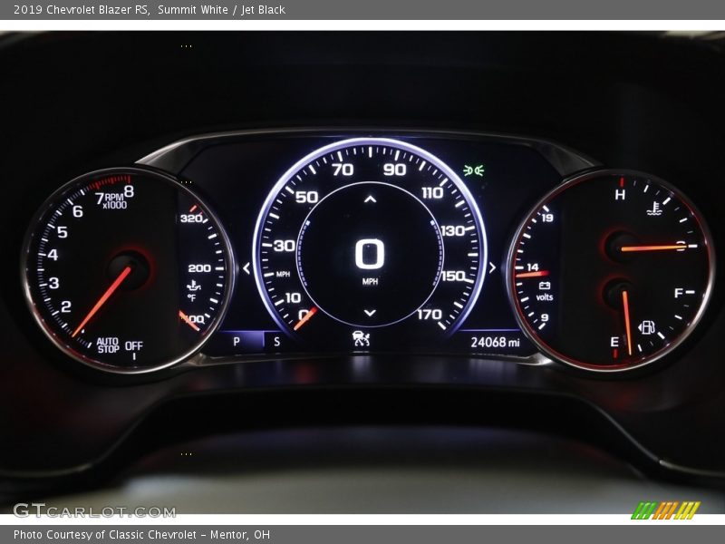 Summit White / Jet Black 2019 Chevrolet Blazer RS
